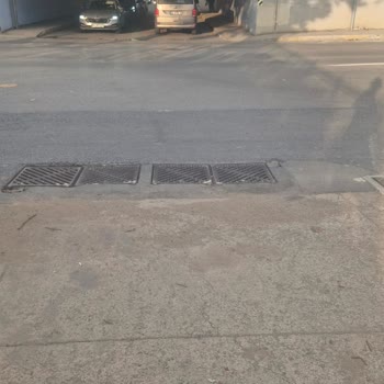 Toros Evleri Parkı Çevresinde Çocuklar İçin Yetersiz Güvenlik Önlemleri