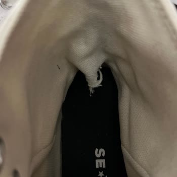 Kısa Sürede Deforme Olan Converse Ayakkabımın Garanti Talebi Reddedildi