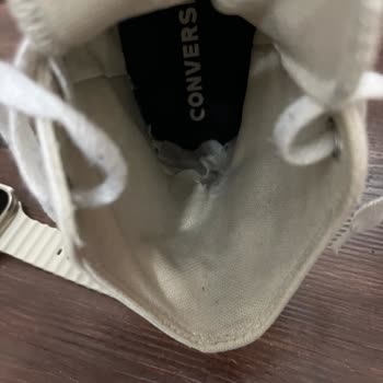 Kısa Sürede Deforme Olan Converse Ayakkabımın Garanti Talebi Reddedildi