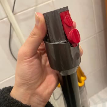 Dyson Garantili Süpürge Parça Bekleyişi Çözümsüz Kaldı