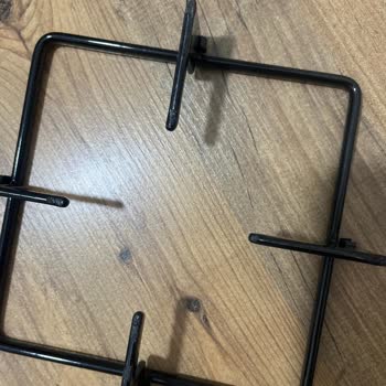 Bosch Ocak Demirlerinde Kısa Sürede Paslanma Ve Renk Değişimi Yaşadım