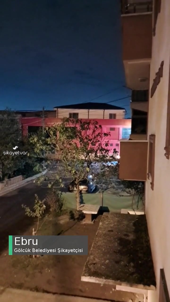 Gölcük Belediyesi Gecenin 3'ünde Yol Çalışması videonun kapak resmi