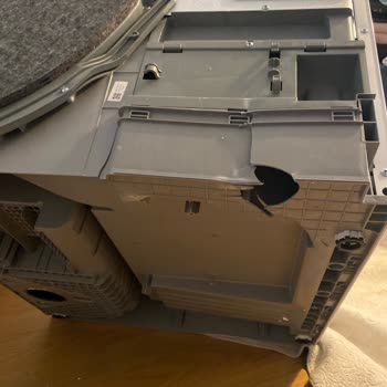 Kurutma Makinesi Kırık Çıktı, Değişim Yapılmıyor