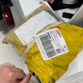 Adl Mağazasından Aldığım Elbisede Boya Sorunu Ve Yetersiz Müşteri Hizmeti