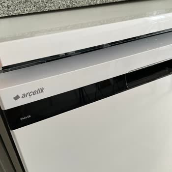 Darbeli Ve Arızalı Bulaşık Makinesi, İlgisiz Mağaza Ve Servis