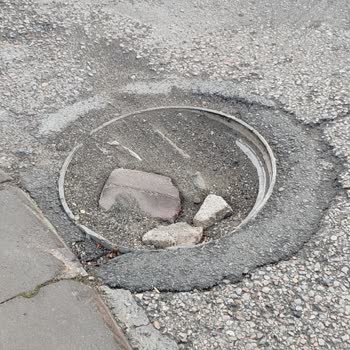 Superonline'ın Yol Çalışması Sonrası Kapağın Takılmaması Ve Müşteri Hizmetlerinin İlgisizliği