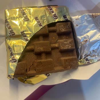 Tarihi Geçmemiş Çikolata Bozuk Çıktı!