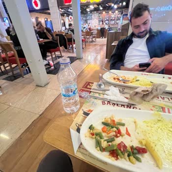 Yemeğimden Çıkan Plastik Parça Sağlığımı Tehdit Etti, Çözüm Sunulmadı