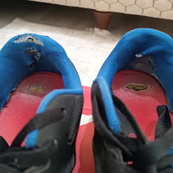 Lumberjack Kısa Sürede Yıpranan Ayakkabı İçin Değişim Talebi