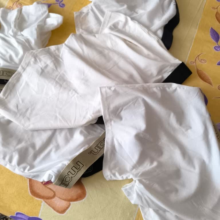 Milenyum Danışmanlık Ve Lojistik Siparişim Yerine Bez Parçaları Geldi Muhatap Bulamıyorum