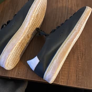 Yanlış Ve İkinci El Ayakkabı Gönderildi Destek Çözüm Sunmadı