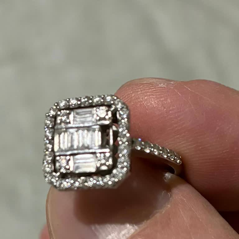 Garanti Kapsamındaki Yüzüğümün Taşı İçin Ücret Talebi Ve Mağduriyet