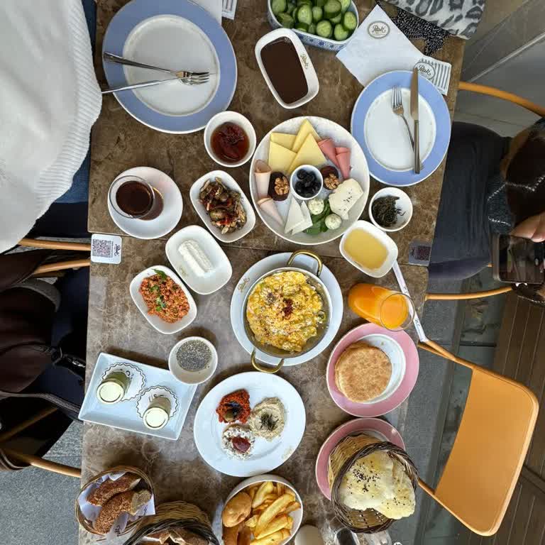 Menüdeki Ürünlerin Sunulmaması Ve Yetersiz Hizmet