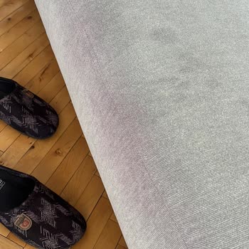 Yeni Alınan Pijama Renk Verdi, Koltuklarımda Kalıcı Leke Oluştu!