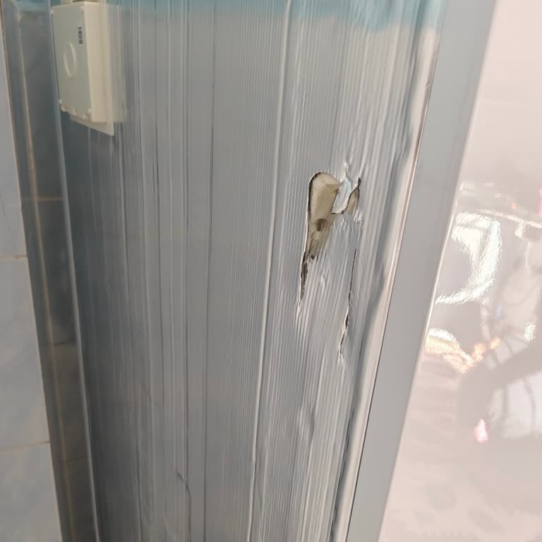 Teslimatta Fark Edilmeyen Buzdolabı Hasarı İçin Değişim Talebi