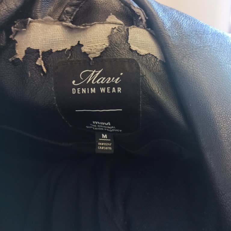 Mavi Ceket Kısa Sürede Deforme Oldu Değişim Talep Ediyorum