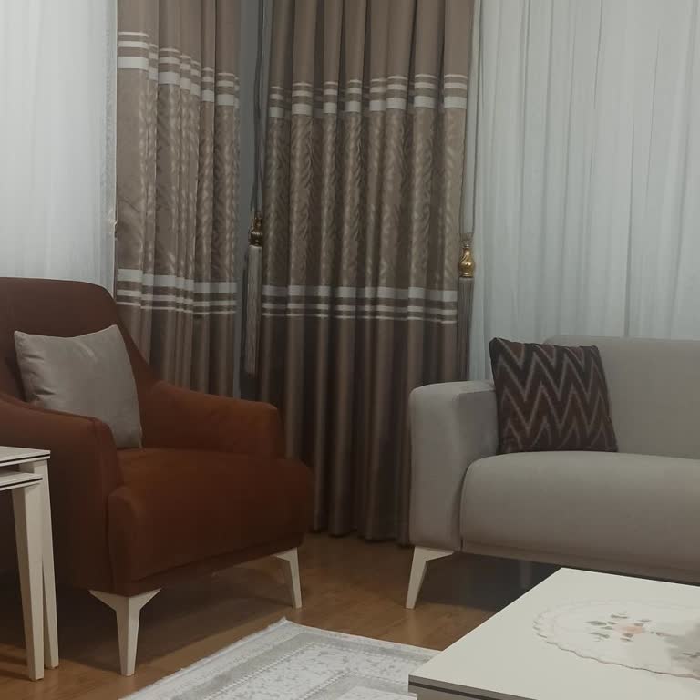 Koltuk Takımı Renk Farkı Ve Mağaza İlgisizliği Hayal Kırıklığı Yarattı