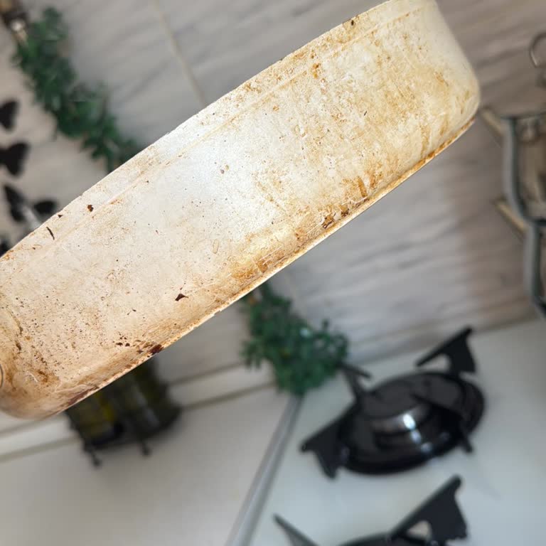 İlk Kullanımda Yanan Tencere Setim İçin Çözüm Bekliyorum