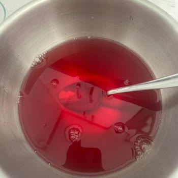 Dr. Oetker Jel Çilekli Ürün Beklentileri Karşılamadı: Sıvı Kaldı, Mağduriyet Yaşadım