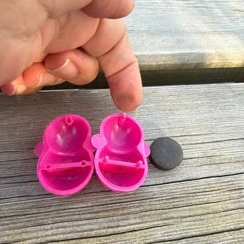 Çocuk Oyuncağından Çıkan Paslı Demirle Büyük Tehlike