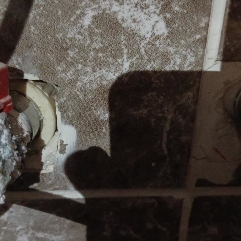 Baymak Termosifonum Garantiye Rağmen Su Akıtıyor Servis Ücret İstiyor