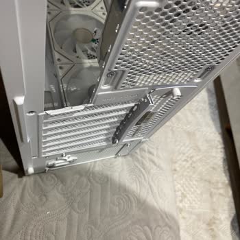 Hasarlı Ürün Ve Yetersiz Müşteri Hizmetleri Nedeniyle Değişim Talebi