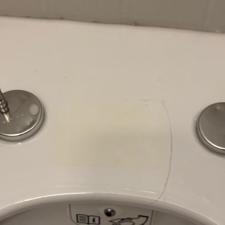 Vitra Klozet 6 Ayda Çatladı, Garanti Desteği Alamadım