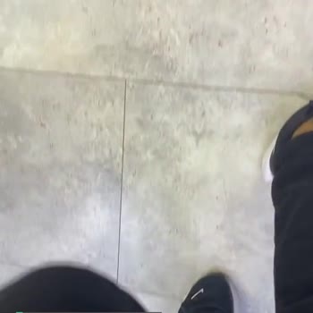 In Street Kusurlu Nike Ayakkabı Satışı