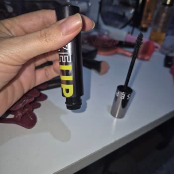 Sephora'dan Aldığım Maskara Boş Ve Kullanılamaz Geldi