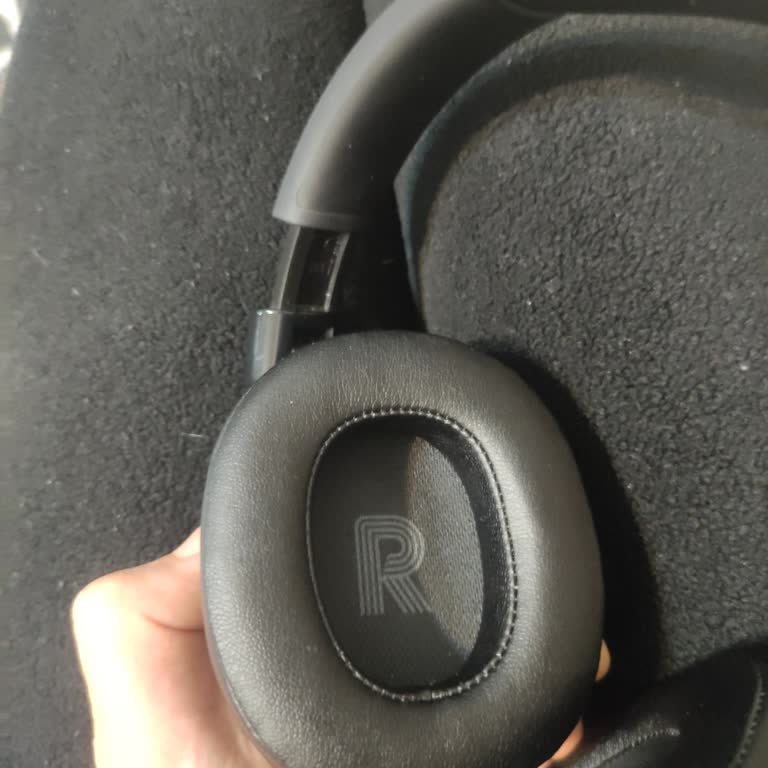 JBL Tune 720 Bt Kulaklıkta Aniden Sağ Taraftan Ses Gelmemesi Sorunu