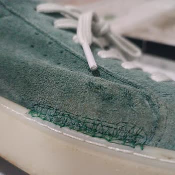 Aldığım Ayakkabı İlk Kullanımda Yırtıldı, Değişim Veya İade İstiyorum