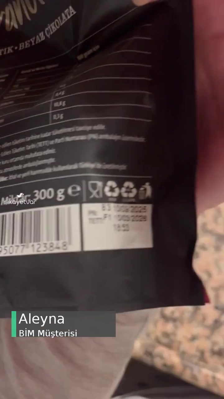 BİM Kelly's Granola Antep Fıstık- Beyaz Çikolata videonun kapak resmi