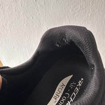 Kısa Sürede Yırtılan Ayakkabı İçin Değişim Talebim Reddedildi