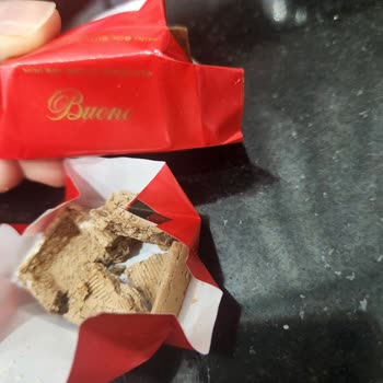 Bozuk Ve Kurtlanmış Çikolata: Gıda Güvenliğinde Büyük İhmal