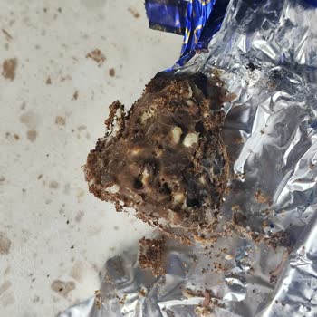 Godiva Çikolatada Kurt Çıkması Ve Yetersiz Çözüm Talebi