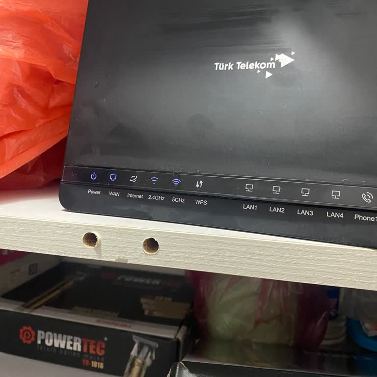 Sürekli Kesilen İnternet Ve Yanıtsız Destek Taleplerim Nedeniyle Mağduriyet Yaşıyorum