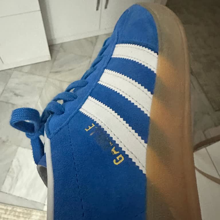 İlk Kullanımda Adidas Gazelle Yazısı Söküldü, Para İadesi Talebim Var