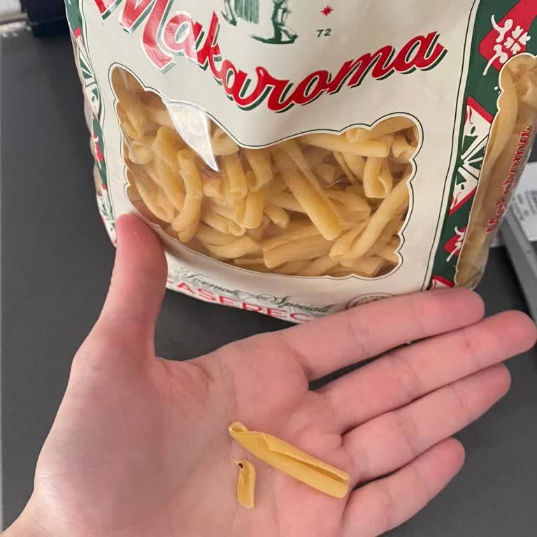 Makaroma Makarnadan Böcek Çıktı