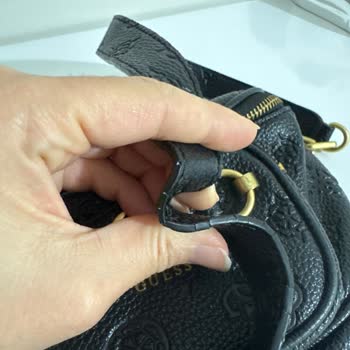 Guess Çantada Kısa Sürede Yaşanan Sorunlar Ve Boyner'in Destek Vermemesi