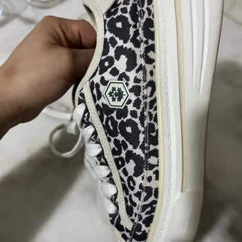 In Street Kısa Sürede Renk Solması Yaşanan Ayakkabımın Garanti Kapsamında Değişimini Talep Ediyorum