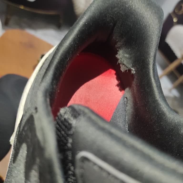 Kısa Sürede Yırtılan Ayakkabı İçin Garanti Reddi Ve İlgisizlik