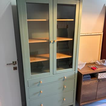 Aldığım Hemnes Vitrin Kusurlu Çıktı, Parça Değişimi Yapılmıyor