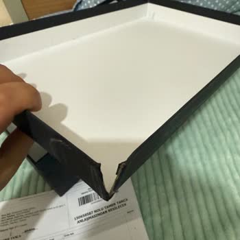 Siparişimde Defolu Ürün Ve Yıpranmış Kutu Gönderildi, İade Talep Ediyorum