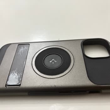 Spigen İphone 15 Kılıfında Boya Atması Ve Kalite Problemi