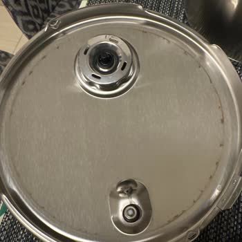 Fissler Düdüklü Tencerede Oluşan Lekeler