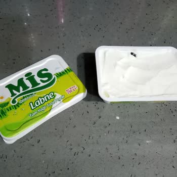 Labne Peynirinde Yabancı Maddeyle Karşılaşılması Ve Sağlık Riski