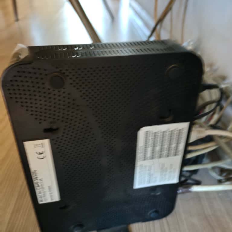 4 Gündür Süren İnternet Kesintisine Çözüm Ve Ücret İadesi Talebim Var