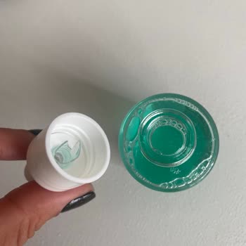 Siparişimde Akmış Maske Ve Kırık Serum Üzerine İletişim Sıkıntısı Yaşadım