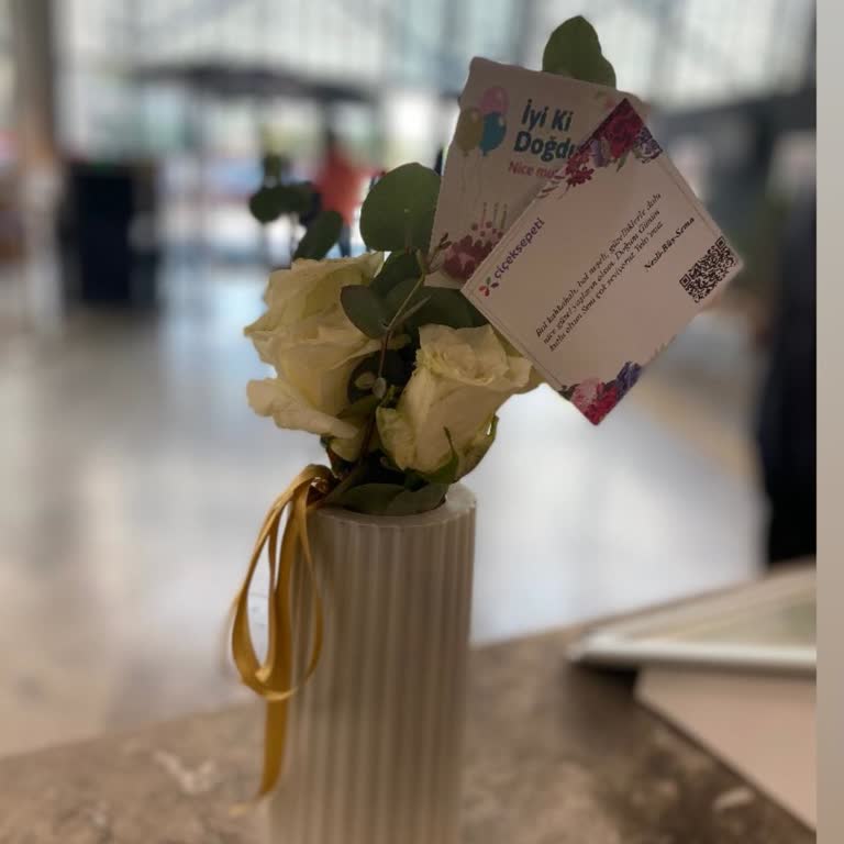 Solmuş Ve Görselden Farklı Çiçeklerle Mahcup Edildim, Çözüm Sunulmadı