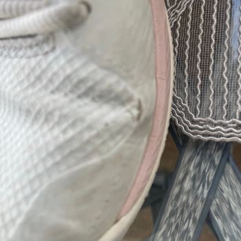 Kullanıma Uygun Asics Ayakkabı Kısa Sürede Yırtıldı, Garanti Talebim Reddedildi